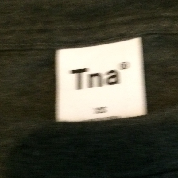 Crop top - Picture 2 of 2